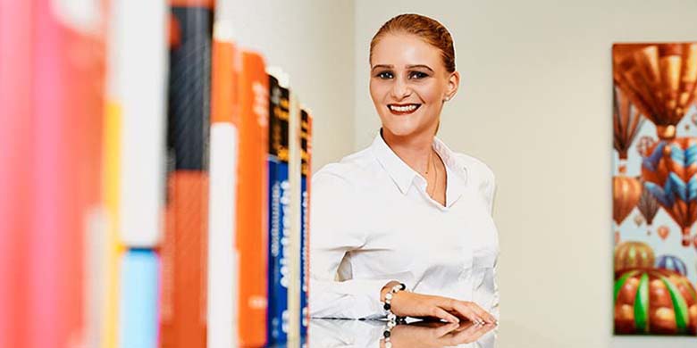Erbe & Hopt Anwaltskanzlei Mitarbeiterin Eva Schneider Erbe & Hopt Hopt Anwaltskanzlei, Mitarbeiterin, Eva Schneider